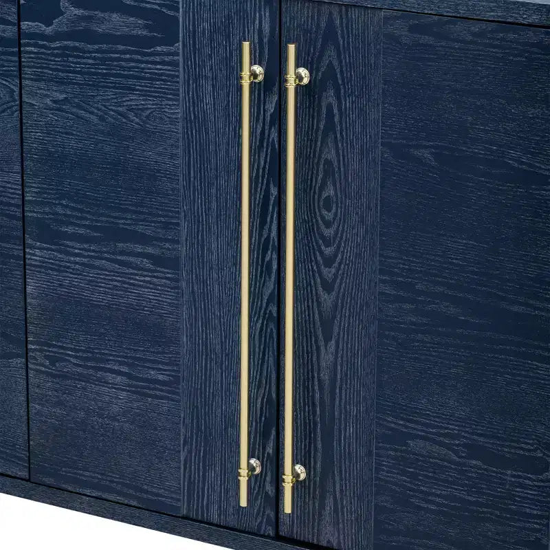 Elegante aparador buffet con estantes ajustables y tiradores dorados