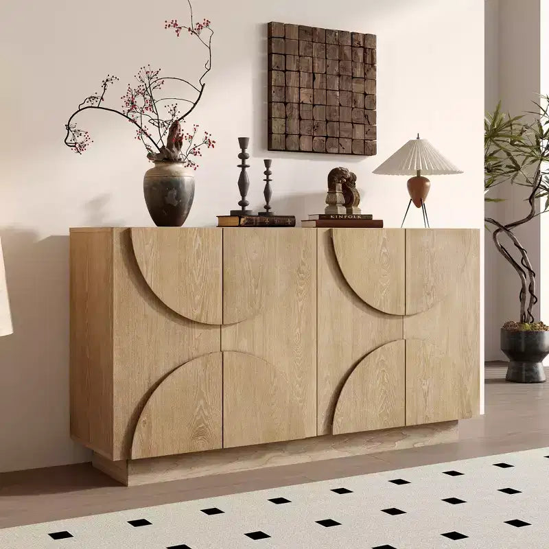 Aparador de madera de 4 puertas con estantes ajustables