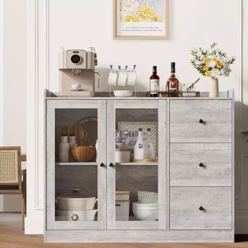 Mueble aparador con almacenamiento de 43 pulgadas, aparador moderno para cocina con diseño de barandilla y estantes ajustables, y 3 cajones, mesa de buffet de madera