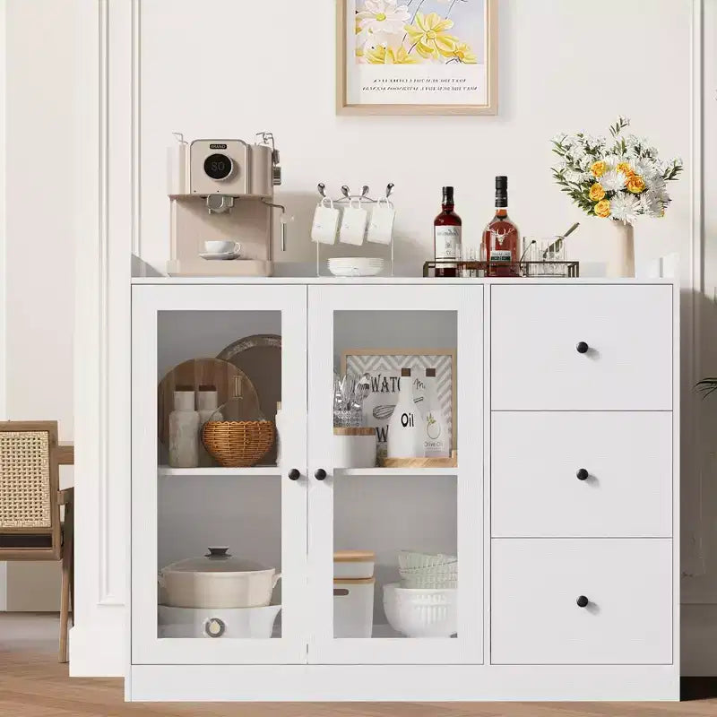 Mueble aparador con almacenamiento de 43 pulgadas, aparador moderno para cocina con diseño de barandilla y estantes ajustables, y 3 cajones, mesa de buffet de madera