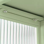 Armario de pared moderno de 2 puertas Okak con almacenamiento de 2 niveles y estante abierto, toallero para entrada/comedor/sala de estar/cocina