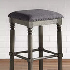 Taburete Arnhem de altura de mostrador tapizado en gris y madera