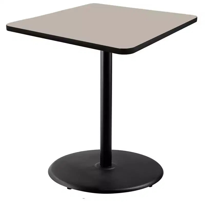 Mesa cuadrada de altura de barra de comedor de 42" de la colección Bennet
