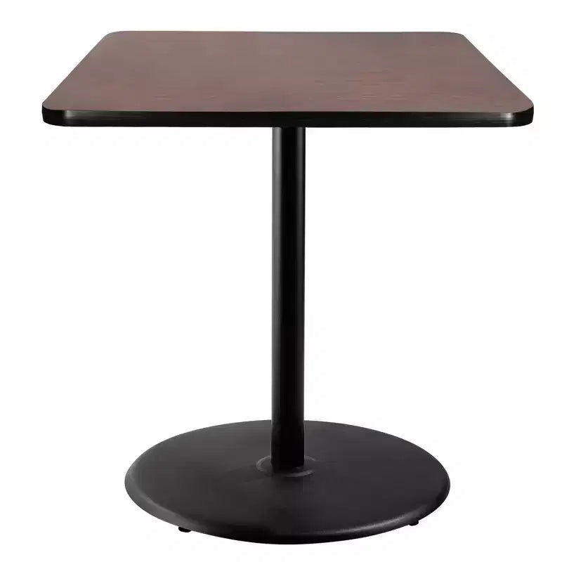 Mesa cuadrada de altura de barra de comedor de 42" de la colección Bennet